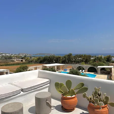 Luxurious Rooftop Escape * ナウサ