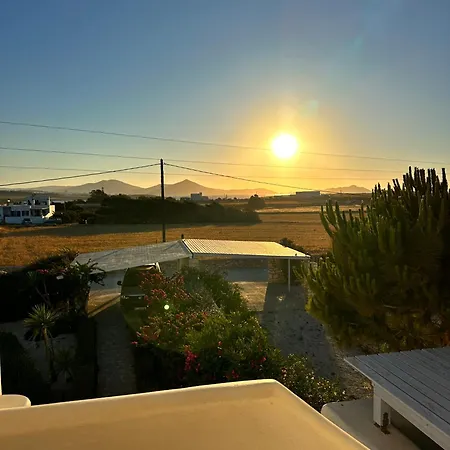 Luxurious Rooftop Escape Apartment Naousa (Paros)